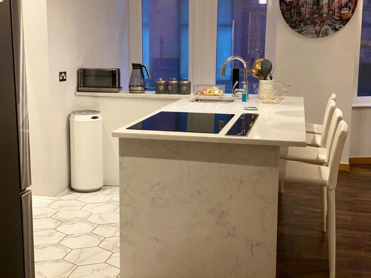 2 Bed Chic Apartment In Glasgow City Centre Экстерьер фото
