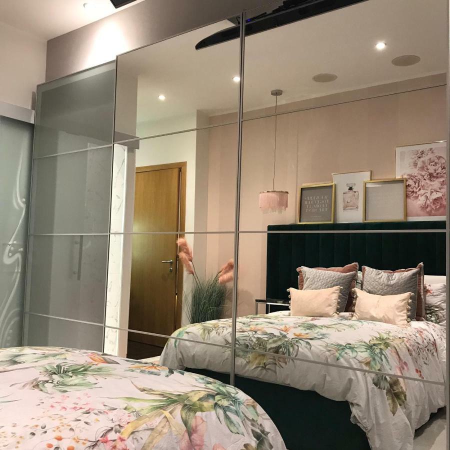 2 Bed Chic Apartment In Glasgow City Centre Экстерьер фото